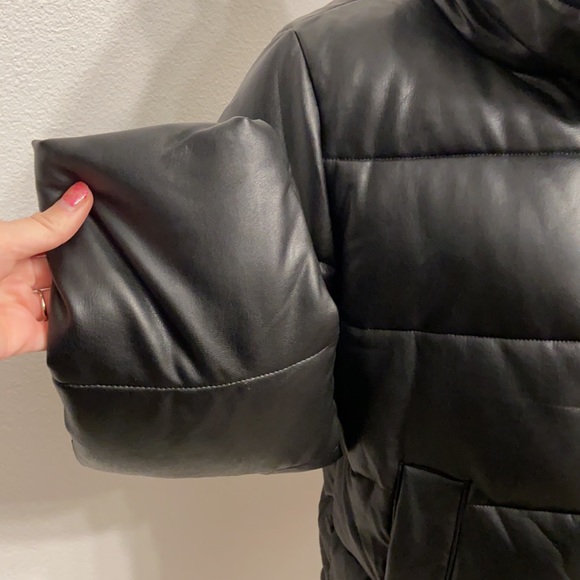7 for All Mankind Faux Leather Quilted Black Puffer coat puffy winter jacket med - Picture 9 of 16